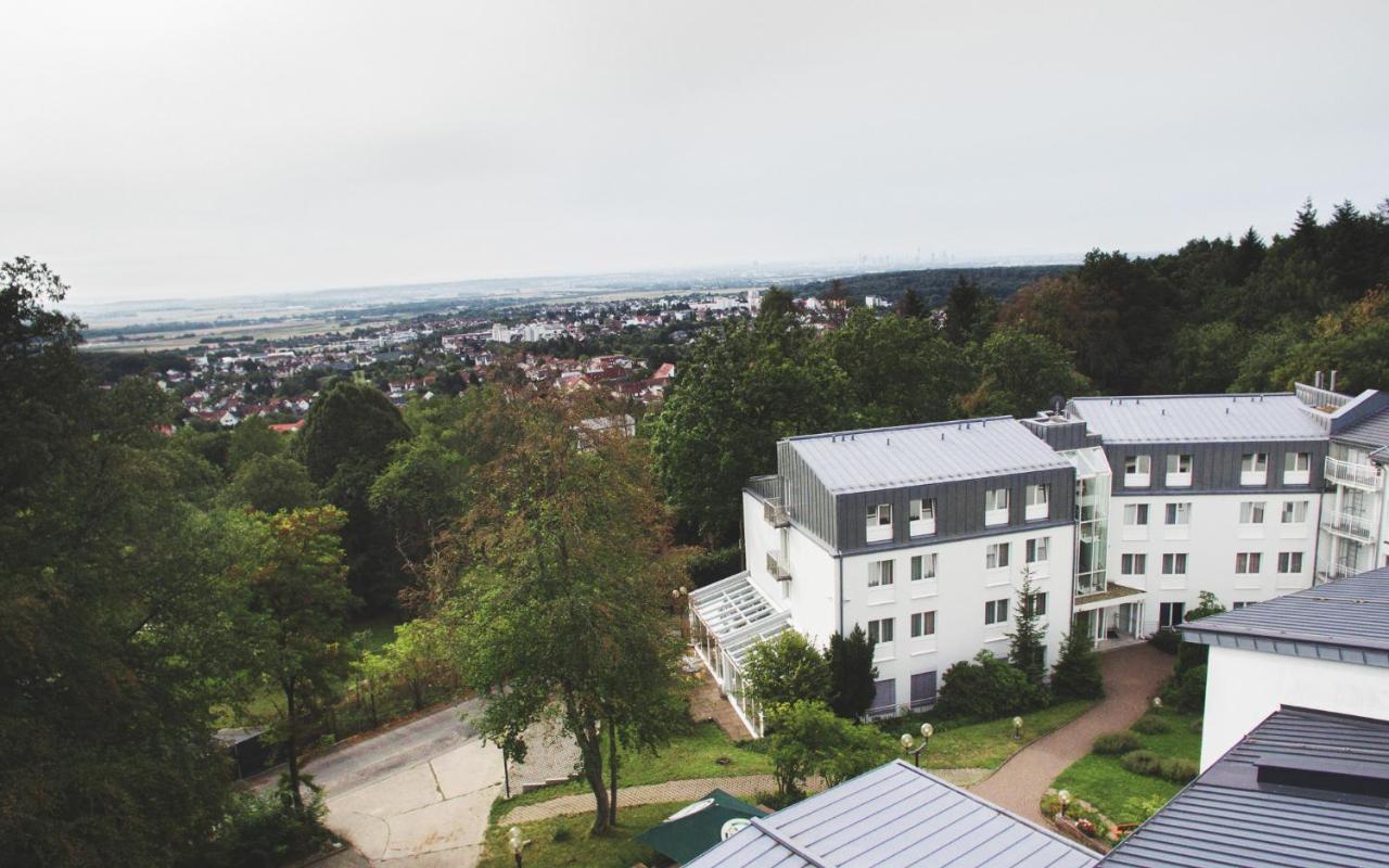 Taunustagungshotel Friedrichsdorf Buitenkant foto